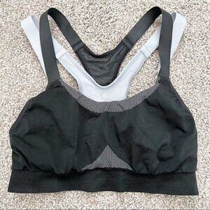 Athleta Women's Seamless‎ Double Under Athletic Sports Bra in Black Size Small